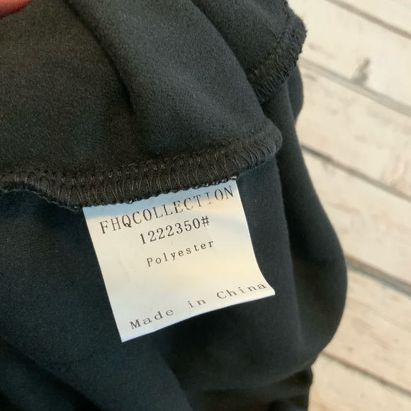 NWT FHQ Collection Tunic - Women’s Size Small - Picture 4 of 4